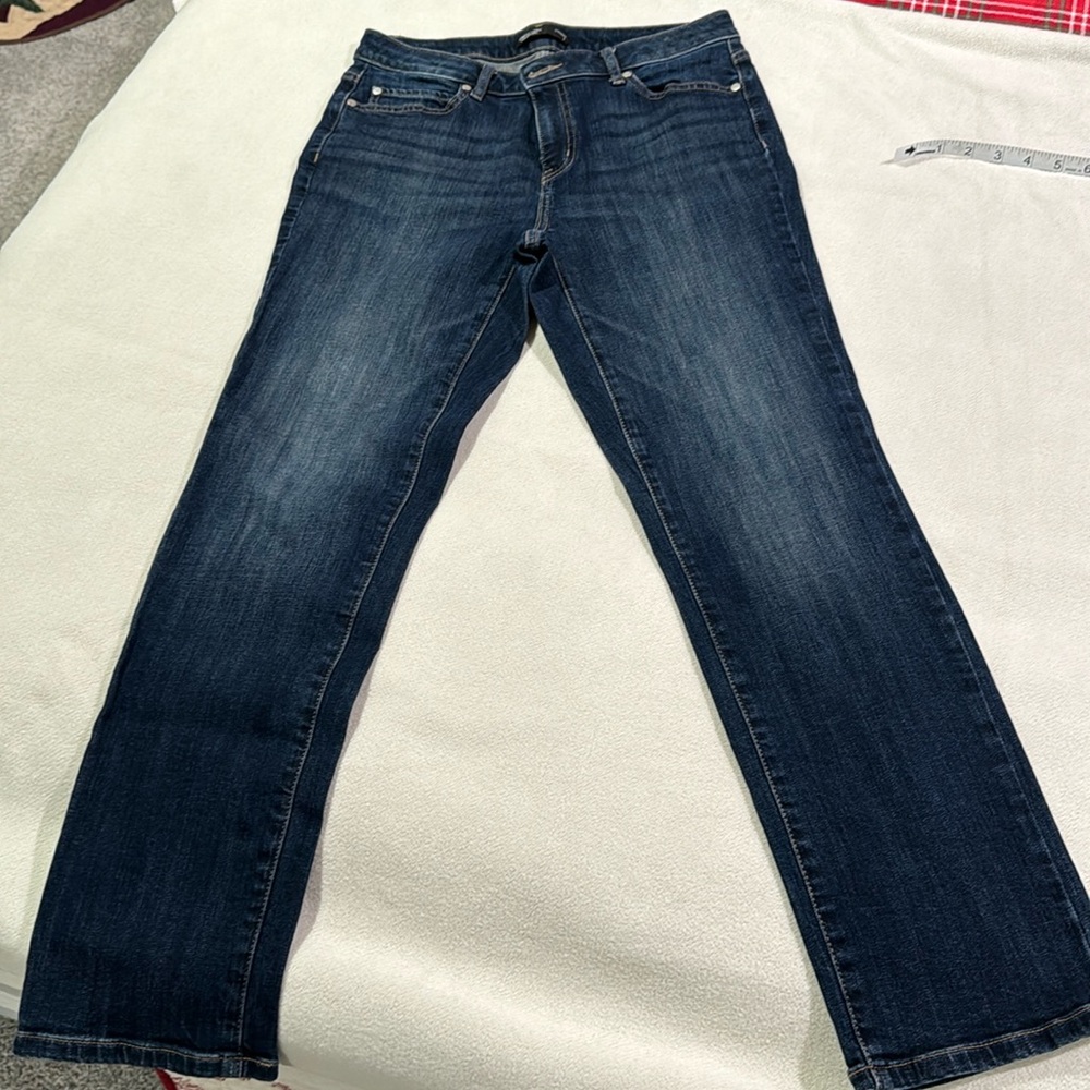 Simply Vera Vera Wang Slim Straight Woman's Blue Jeans Size 8